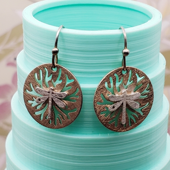Cute Dragonfly Coin Laser Cutout Dangle Earrings .5" - Picture 3 of 3